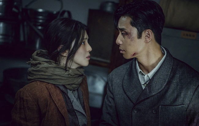 'Bom tấn' của Han So Hee và Park Seo Joon tung trailer đầy kịch tính - Ảnh 3.