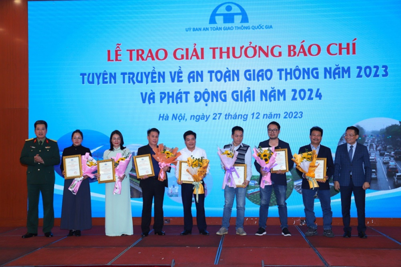 Báo CAND đoạt 2 Giải Báo chí tuyên truyền về An toàn giao thông năm 2023  -0