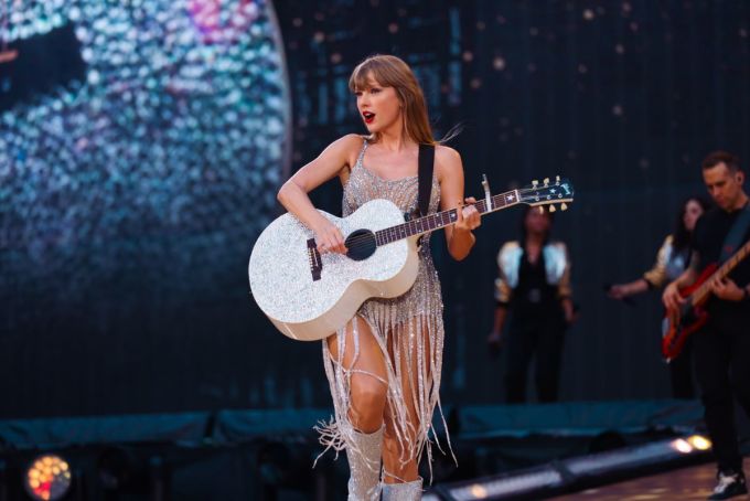 Taylor Swift tại đêm diễn Pittsburgh, thuộc tour Eras, ngày 17/6. Ảnh:TwitterTaylor Swift